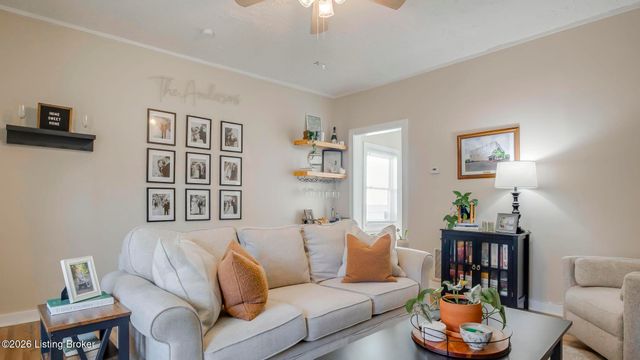 2139 Bradley Ave, Louisville, KY 40217