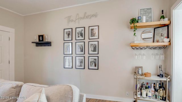 2139 Bradley Ave, Louisville, KY 40217