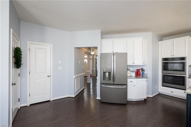 815 Angel Wing DR, Chesapeake, VA 23323