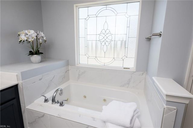 815 Angel Wing DR, Chesapeake, VA 23323