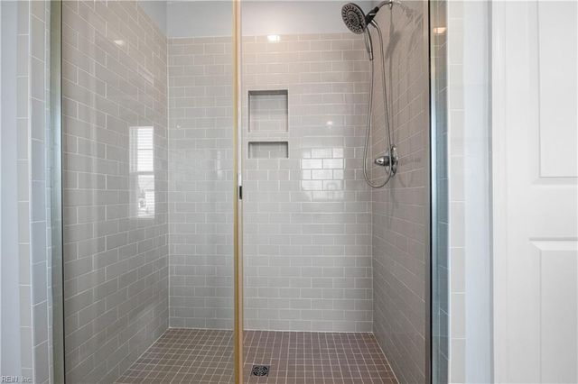 815 Angel Wing DR, Chesapeake, VA 23323