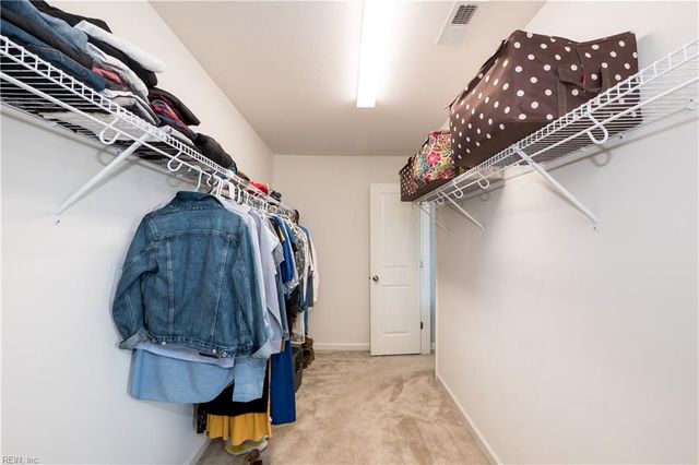 815 Angel Wing DR, Chesapeake, VA 23323