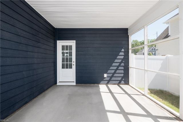 815 Angel Wing DR, Chesapeake, VA 23323