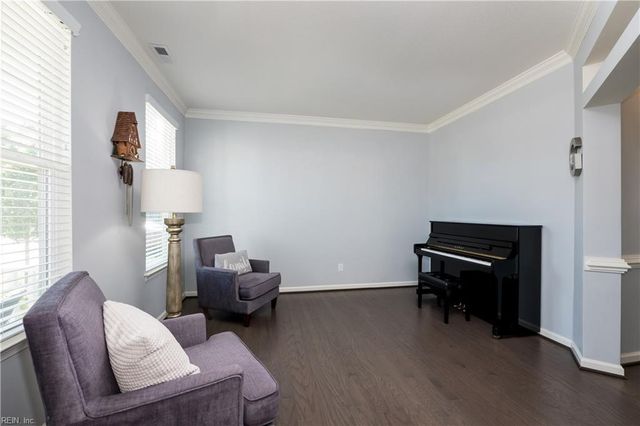 815 Angel Wing DR, Chesapeake, VA 23323