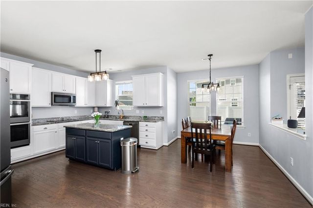 815 Angel Wing DR, Chesapeake, VA 23323