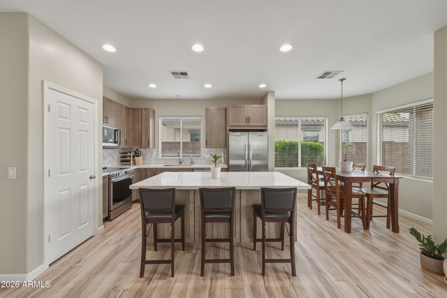 3868 S STALLION Drive, Gilbert, AZ 85297