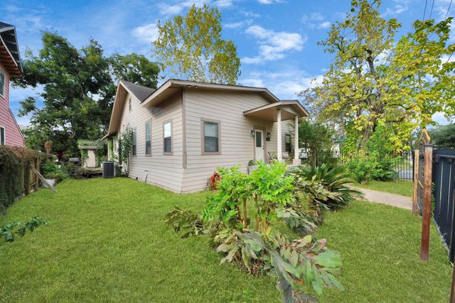 3012 Garrow Street, Houston, TX 77003