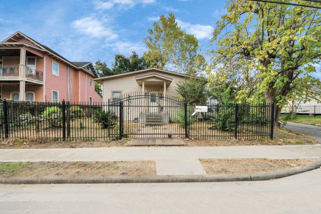 3012 Garrow Street, Houston, TX 77003