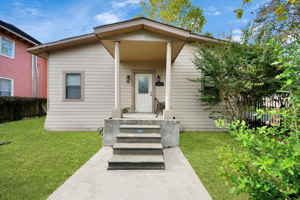 3012 Garrow Street, Houston, TX 77003