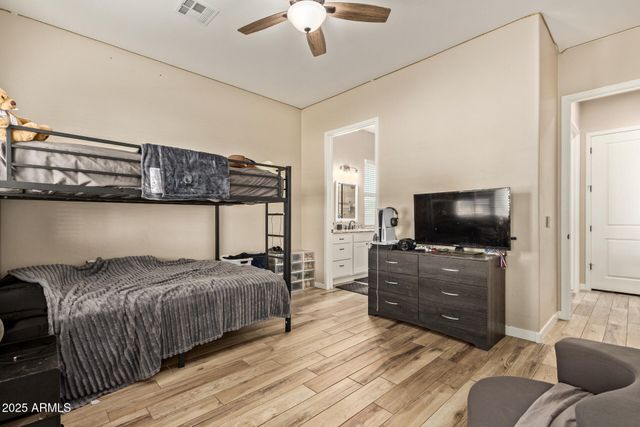 8998 W GARNET MOUNTAIN Drive, Casa Grande, AZ 85194