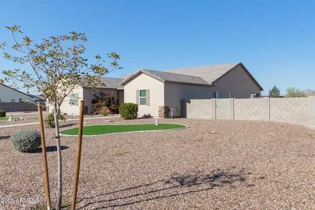 8998 W GARNET MOUNTAIN Drive, Casa Grande, AZ 85194