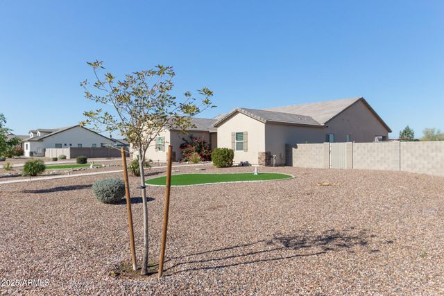 8998 W GARNET MOUNTAIN Drive, Casa Grande, AZ 85194