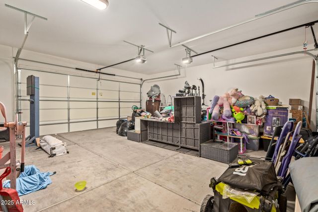 8998 W GARNET MOUNTAIN Drive, Casa Grande, AZ 85194