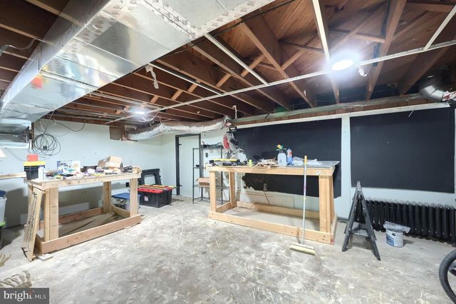 1826 POWDER MILL RD, York, PA 17402