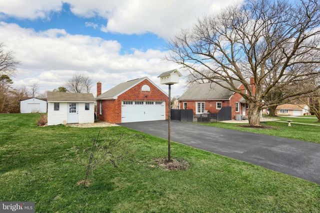 1826 POWDER MILL RD, York, PA 17402