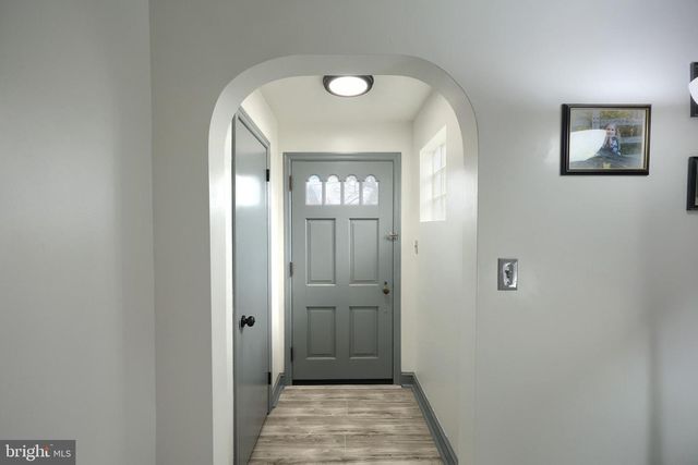 1826 POWDER MILL RD, York, PA 17402