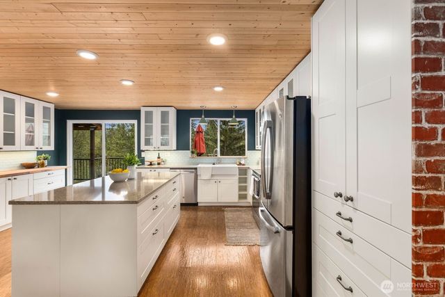 36631 SE Fall City Snoqualmie Road, Fall City, WA 98024