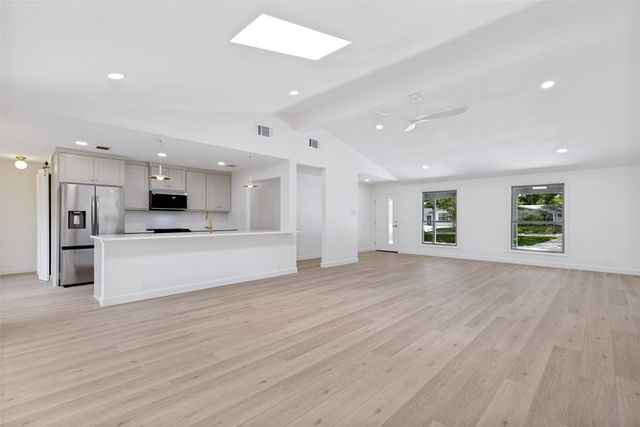 919 Wedgewood Way, Richardson, TX 75080