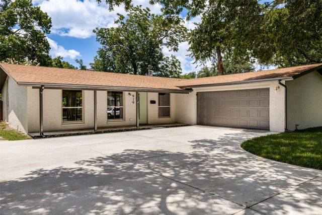 919 Wedgewood Way, Richardson, TX 75080