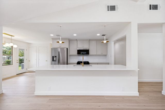 919 Wedgewood Way, Richardson, TX 75080
