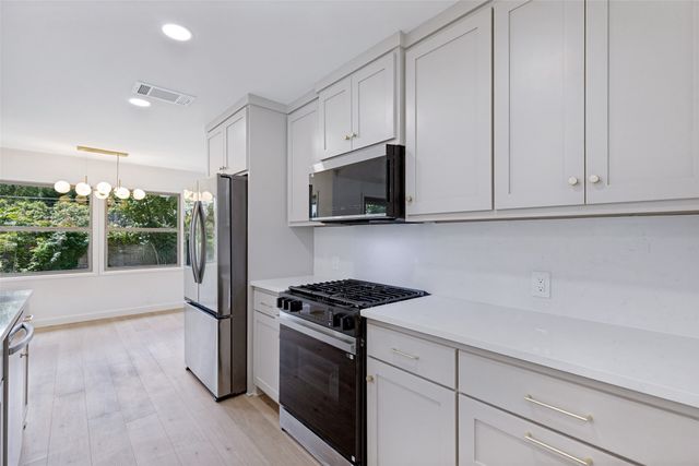 919 Wedgewood Way, Richardson, TX 75080