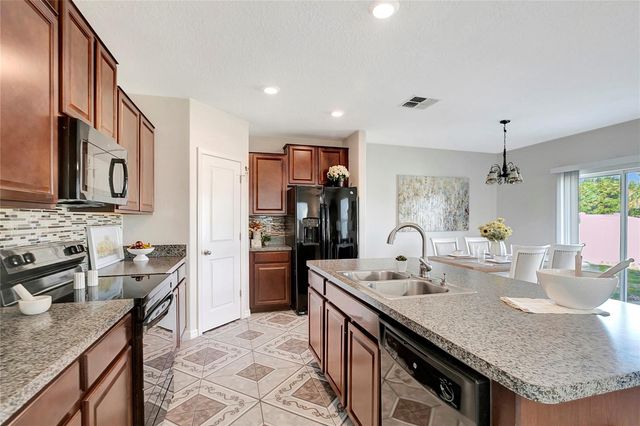 359 CASCADE BEND DRIVE, Ruskin, FL 33570