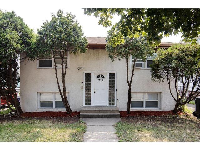 914 Burr Street, Saint Paul, MN 55130