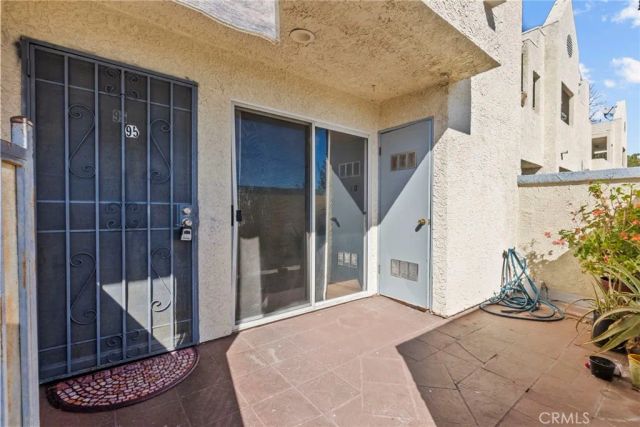 18209 Sierra 95, Canyon Country, CA 91351