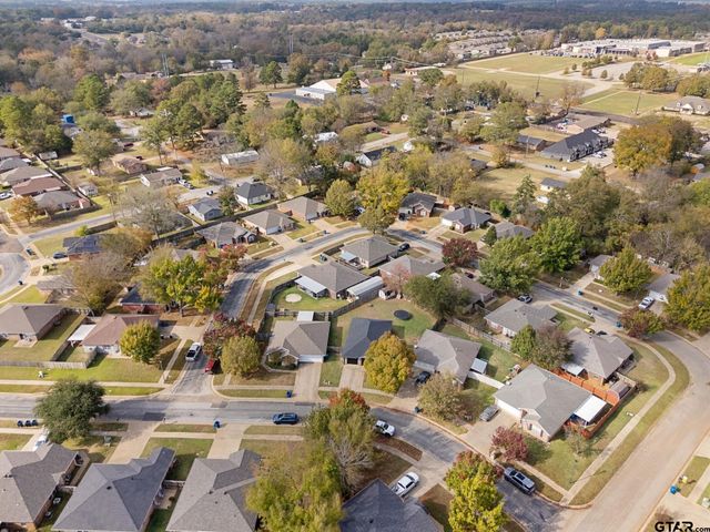 304 Azalea Trail, Whitehouse, TX 75791