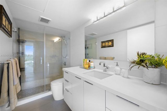 10275 Collins Avenue 722, Bal Harbour, FL 33154