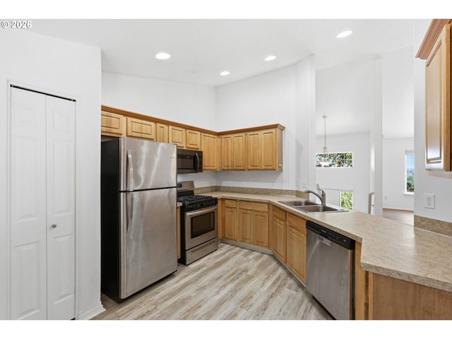 3047 WALLACE Rd Nw, Salem, OR 97304