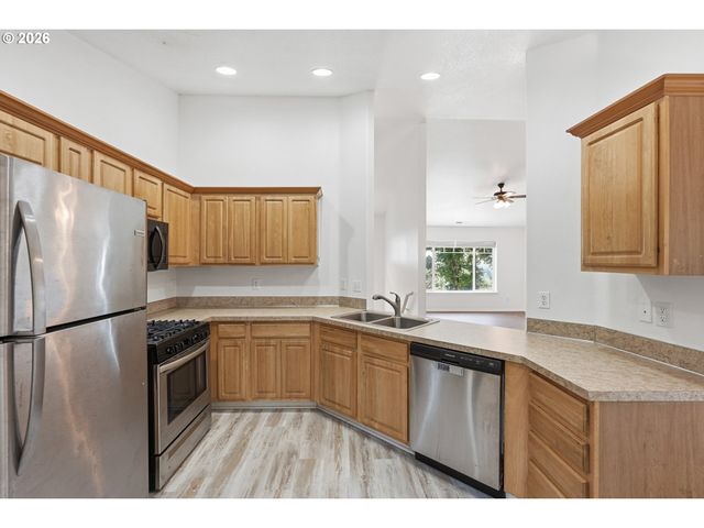 3047 WALLACE Rd Nw, Salem, OR 97304