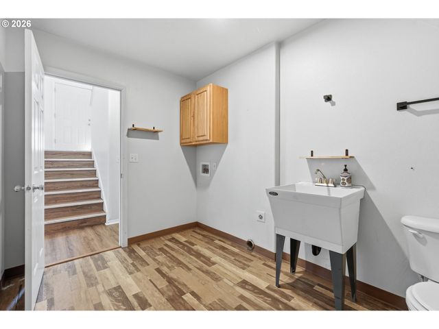 3047 WALLACE Rd Nw, Salem, OR 97304