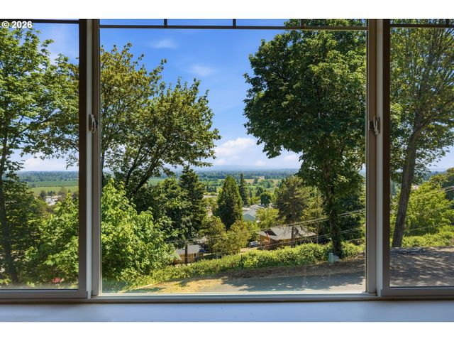 3047 WALLACE Rd Nw, Salem, OR 97304