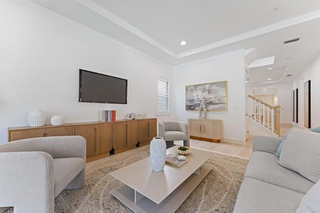 13161 Faberge Place, Palm Beach Gardens, FL 33418