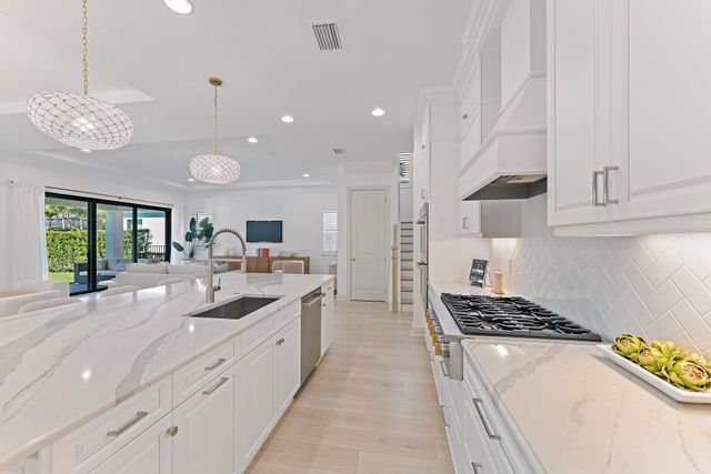 13161 Faberge Place, Palm Beach Gardens, FL 33418