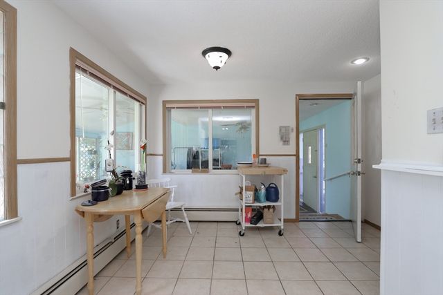 49 Fitzgerald Rd, Springfield, MA 01104