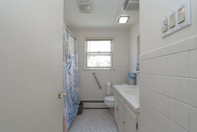 49 Fitzgerald Rd, Springfield, MA 01104