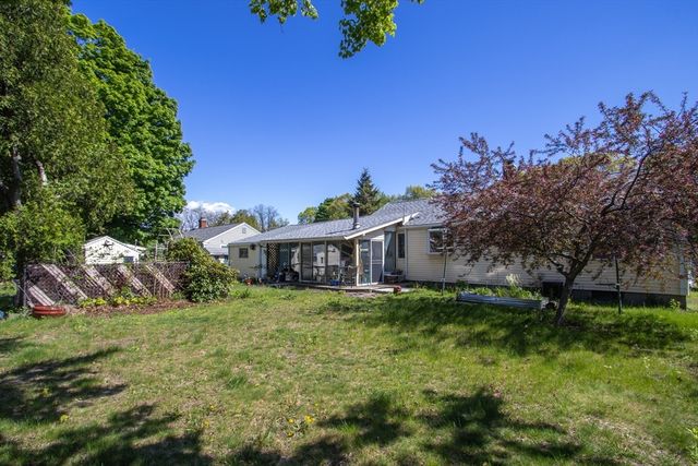 49 Fitzgerald Rd, Springfield, MA 01104