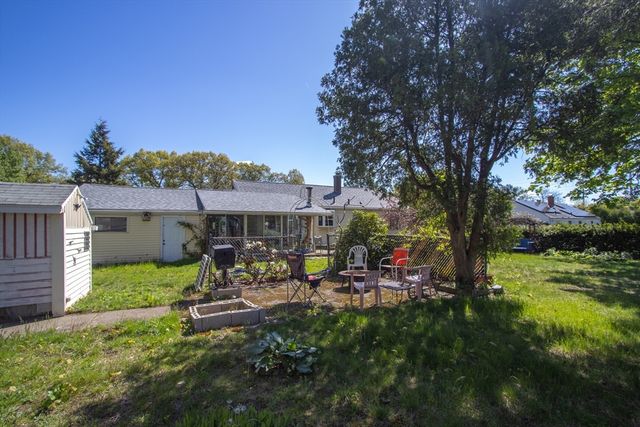 49 Fitzgerald Rd, Springfield, MA 01104