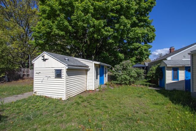 49 Fitzgerald Rd, Springfield, MA 01104