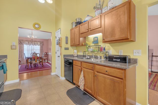 130 Sunflower Lane, Covington, GA 30016