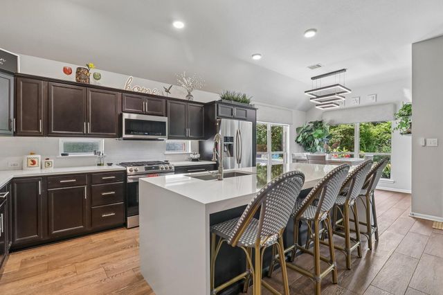 164 Racetrack Lane, Montgomery, TX 77356