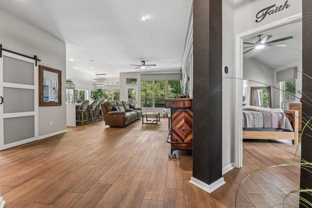 164 Racetrack Lane, Montgomery, TX 77356