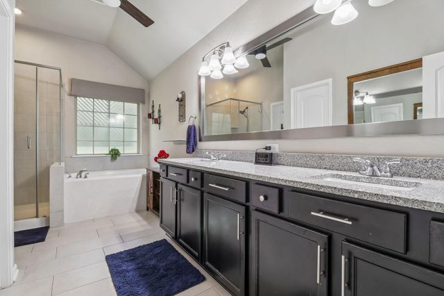 164 Racetrack Lane, Montgomery, TX 77356