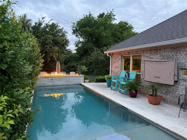 164 Racetrack Lane, Montgomery, TX 77356