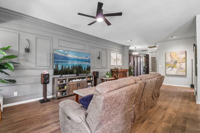 164 Racetrack Lane, Montgomery, TX 77356