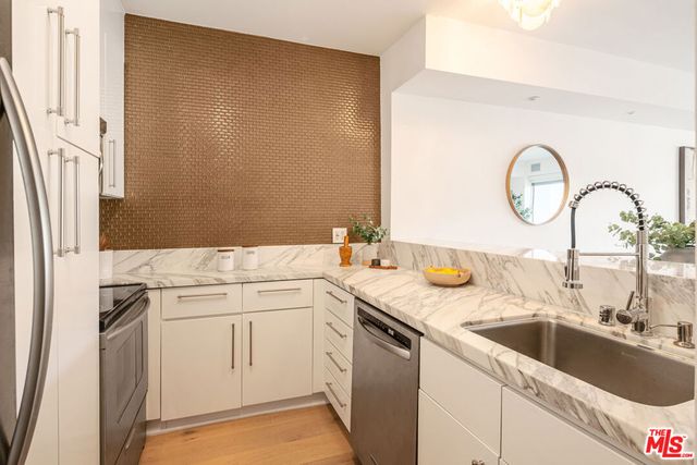838 N Doheny Drive 1204, West Hollywood, CA 90069