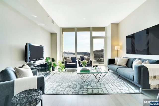 1200 Avenue At Port Imperial 417, Weehawken, NJ 07086
