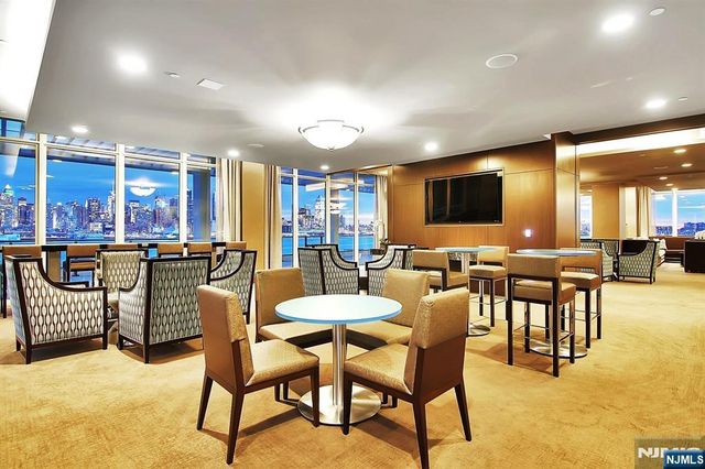 1200 Avenue At Port Imperial 417, Weehawken, NJ 07086